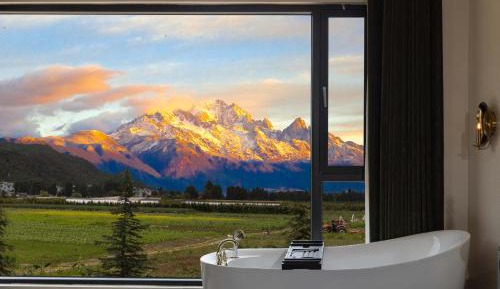 Double Room with Mountain View