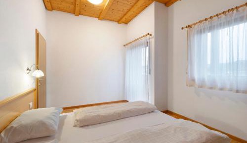 Superior One-Bedroom Apartment with Balcony