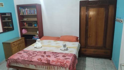 One-Bedroom Apartment with Garden