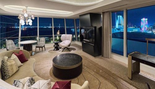 The Kahala Suite Twin with Breakfast for 2 and Free Mini-bar 