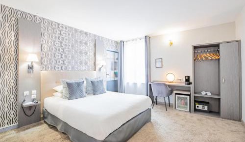 Queen Suite