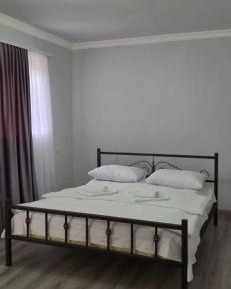 Family Room with Mountain View