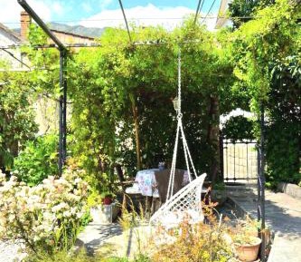 One-Bedroom Apartment with Sea View