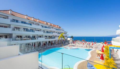 The Loop Suite Sea View