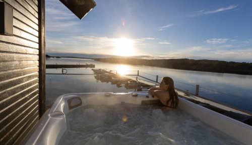 Rorbusuite Exclusive