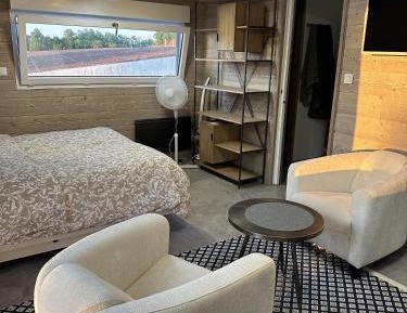 Studio with Garden View