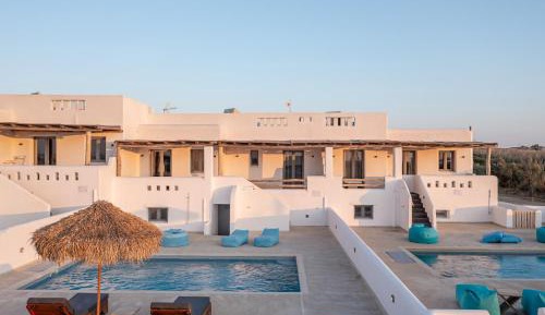 V3 - Three Bedroom Deluxe Villa with Sea View and Private Pool