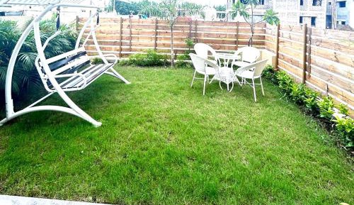 Villa with Garden View