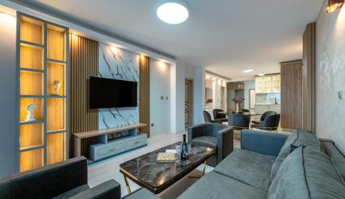 One-Bedroom Apartment with Sea View