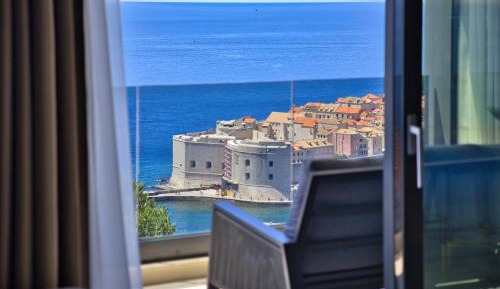 Three-Bedroom Apartment - Oceanfront