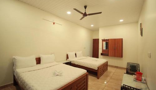 Deluxe Quadruple Room