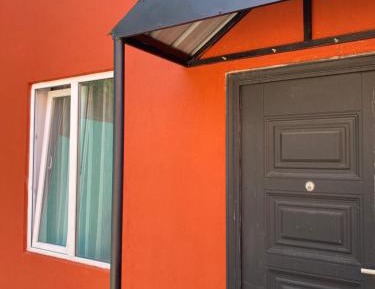 Family Room with Garden View