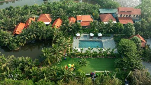 King Room with Garden View