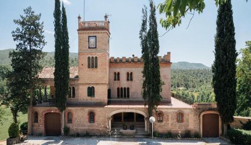 Six-Bedroom Holiday Home
