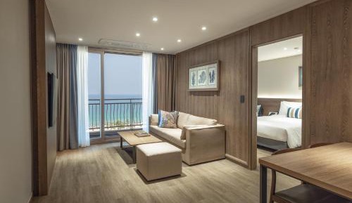 Kensington Deluxe Ocean View (Cooking is not available + renewal)