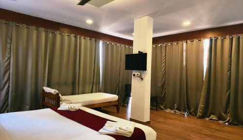 Suite with Lake View