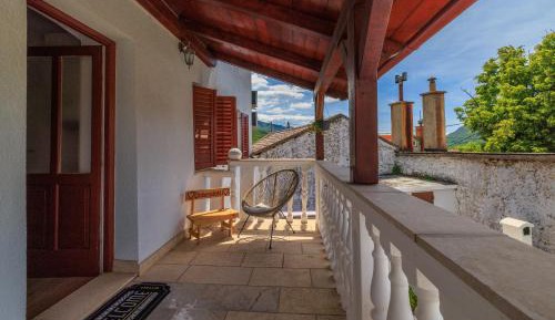 Three-Bedroom Vacation Home 