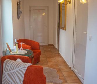 Villa with Garden View