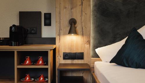 Deluxe One-Bedroom Family Room