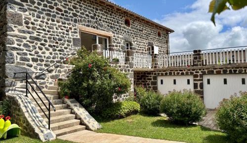 Holiday Home (6 Adults)