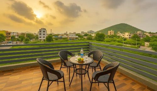 King Room with Balcony