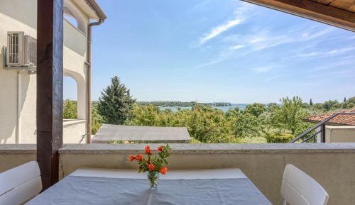Apartment with Sea View