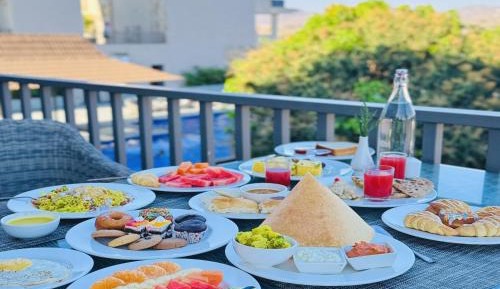 Fort View Rooms With Infinity Pool