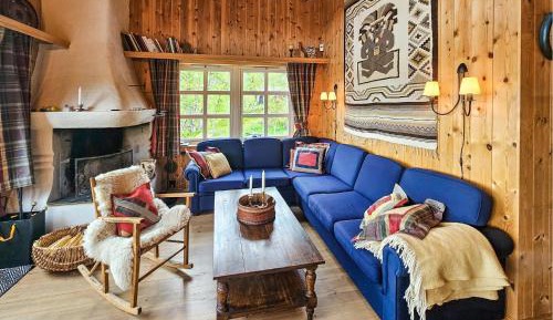 Four-Bedroom Holiday Home