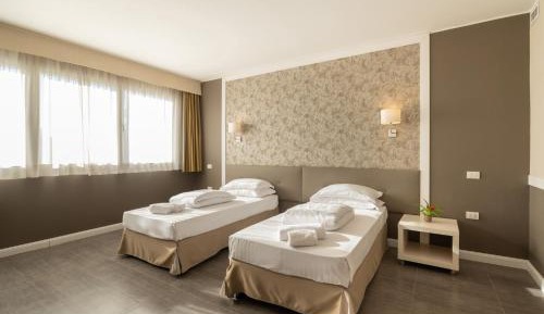 Economy Twin Room