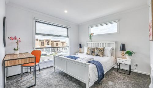 Four-Bedroom Holiday Home