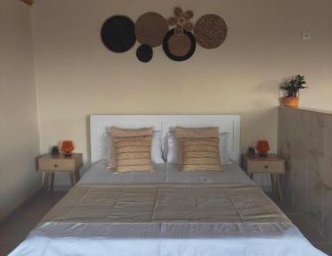 Studio with Mountain View