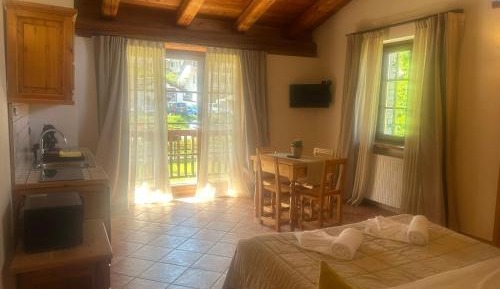 Apartment with Garden View