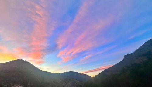 Queen Room with Shared Bathroom