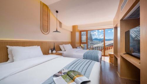 Twin Room with Mountain View