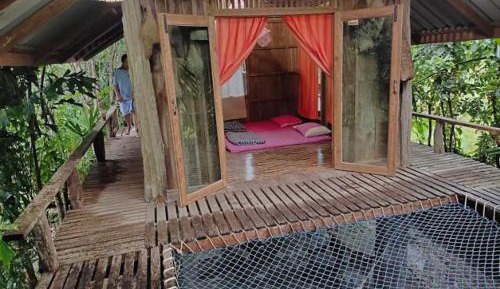 Economy Triple Room with Shared Bathroom