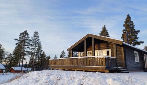 Three-Bedroom Vacation Home 