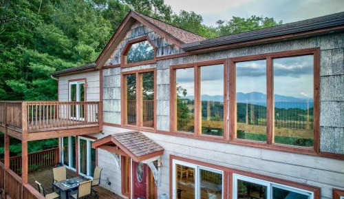 Six-Bedroom Holiday Home