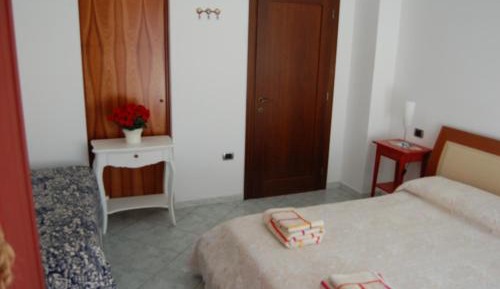 Triple Room with Private External Bathroom