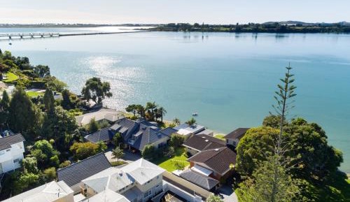 Three-Bedroom Premium Apartment