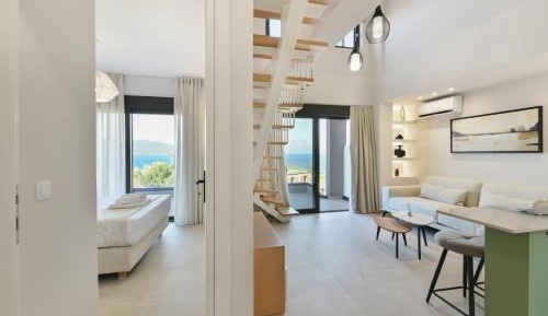 Deluxe Suite with Sea View