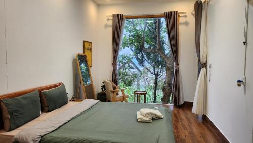 Deluxe Double Room (2 Adults + 1 Child)