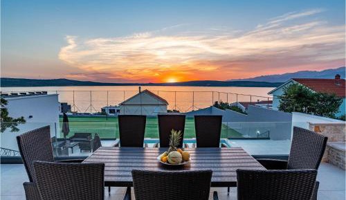 Four-Bedroom Holiday Home