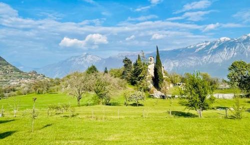 Four-Bedroom Deluxe Apartment