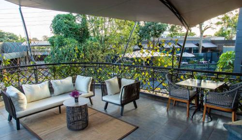 Junior Suite with Balcony