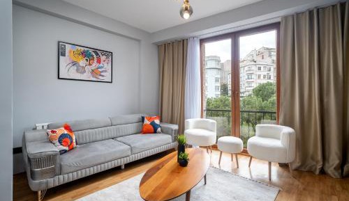 Apartment with Park View