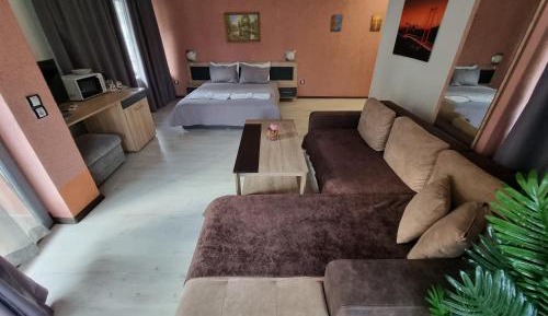 King Room with Spa Bath