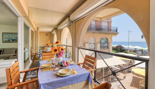 Apartment with Terrace