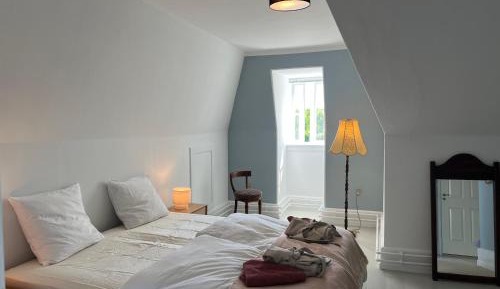 Double Room with Shared Bathroom