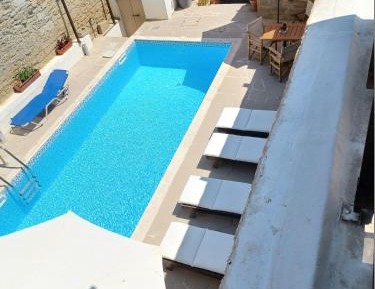 Deluxe Double Studio