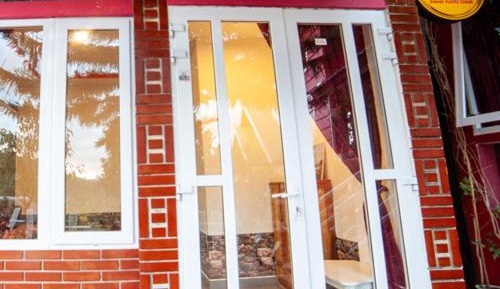 Family Room with Mountain View